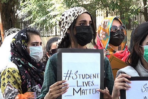  Students of Fatima Jinnah demand online exam
