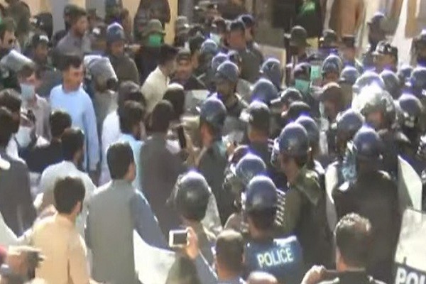  Balochistan: Opposition MPAs decide to offer arrest