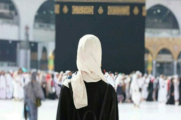  Saudi allows women to register for Hajj without male dependent