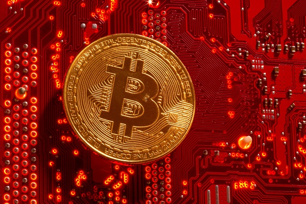  Bitcoin leaps 12% to test recent peaks, ether hits 3-week high