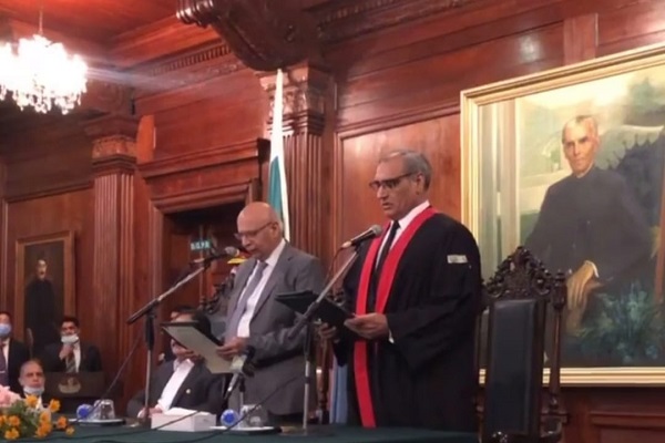  Justice Ameer Bhatti takes oath as new chief justice of LHC