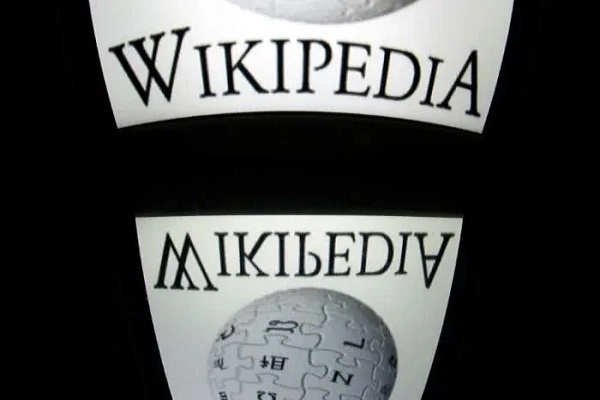  Beefed-up Wikipedia service: Google agrees to pay