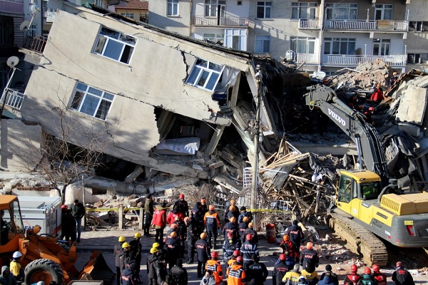  Video: Strong 6.1-magnitude earthquake rattles northern Turkey