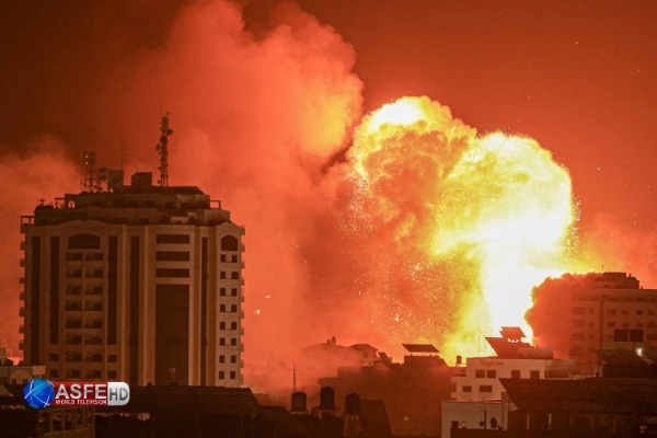  Israel began heavy bombing of Gaza