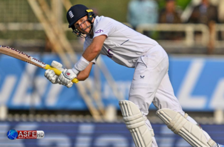 IND vs ENG Live Score: England ends Day 1 at 302/7